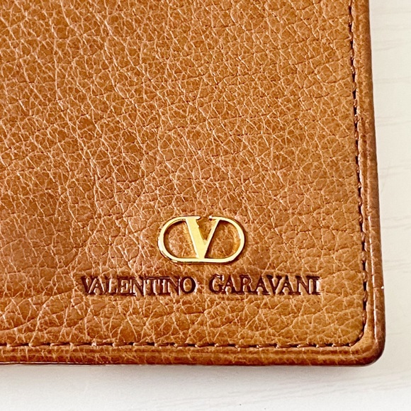 Valentino Garavani brown pebbled leather coin snap pouch gold logo - Picture 3 of 12